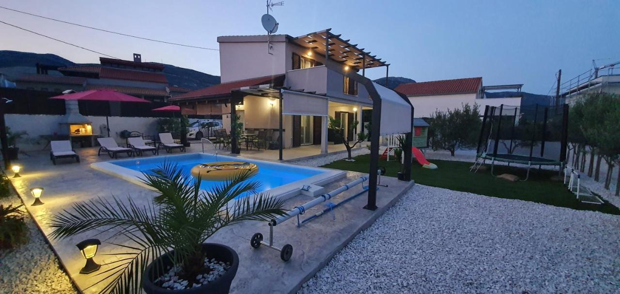 Villa Fides With Private Pool, Garden And Sea View Kastel Novi Exterior photo
