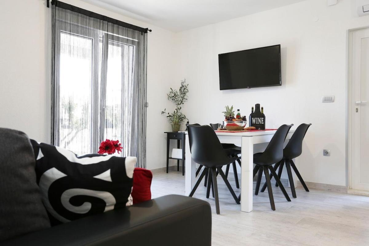 Villa Fides With Private Pool, Garden And Sea View Kastel Novi Exterior photo